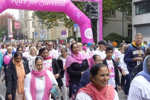 Frauen mit Migrationshintergrund beim Race for Survival in Frankfurt/Main